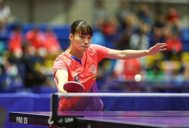 女子隊在